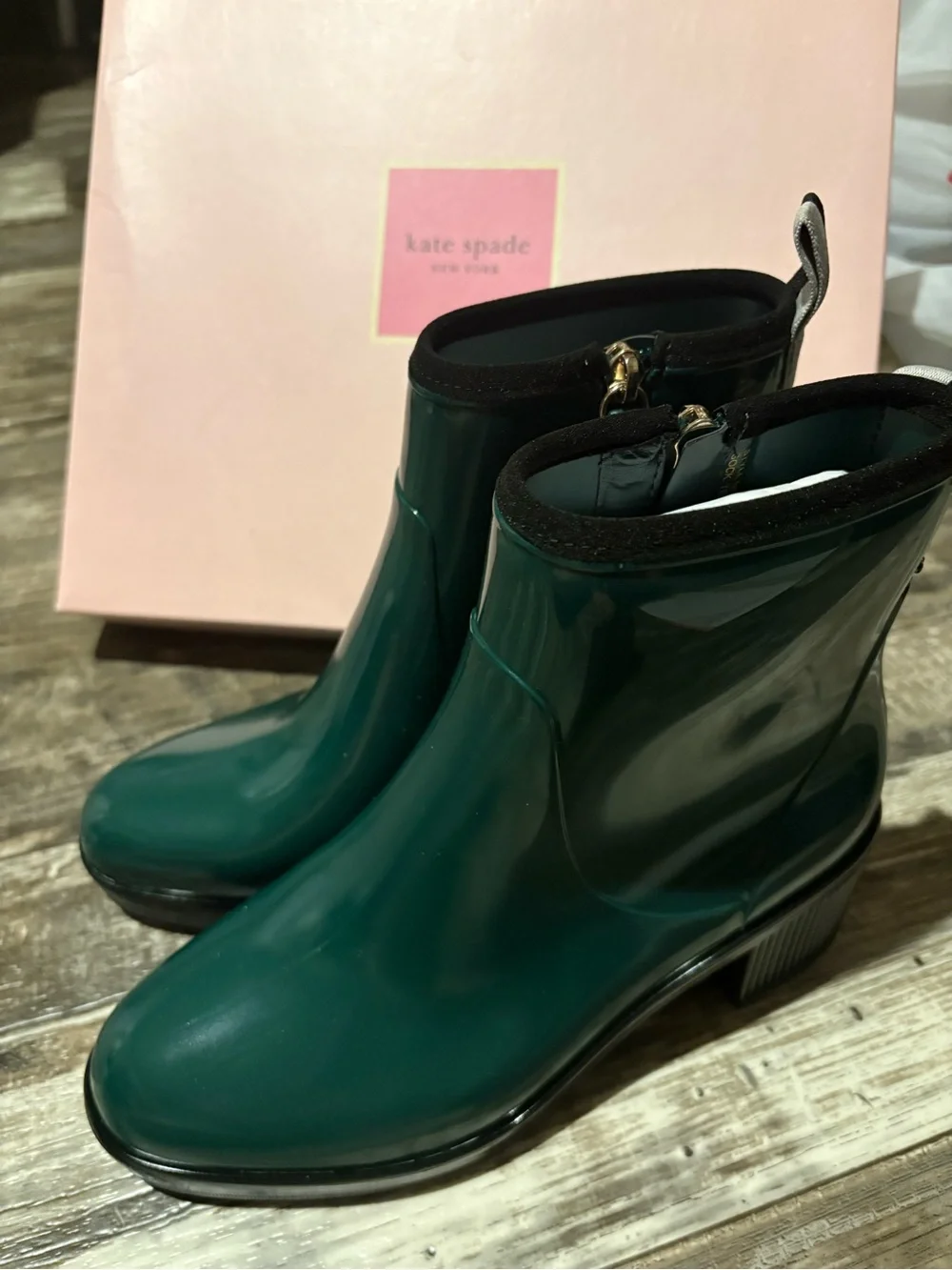 Kate Spade New York Puddle Vinyl Zip Rain Booties